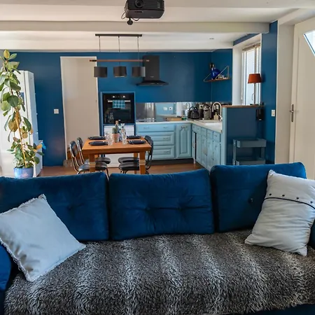 Holiday home L'arrestoise, Maison Avec Terrasse Et Terrain Clos Arrest